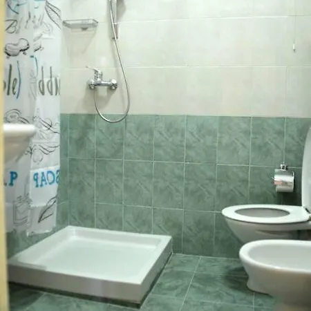 Sunny Flat In The Center Of Tirana, 2 Min. Walk Apartment Exterior photo