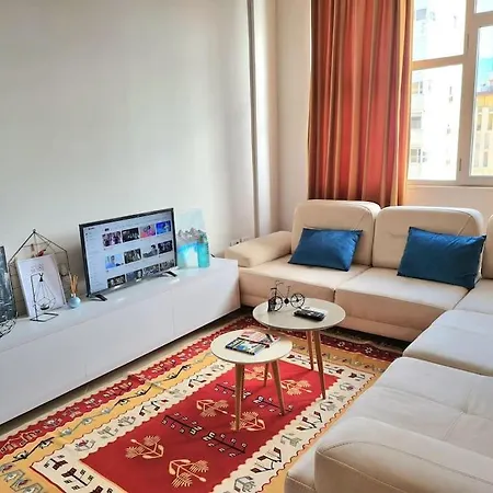 Sunny Flat In The Center Of Tirana, 2 Min. Walk Apartment Exterior photo